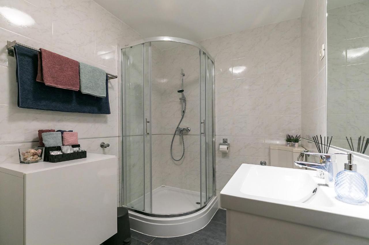 פורץ Apartments Dama מראה חיצוני תמונה