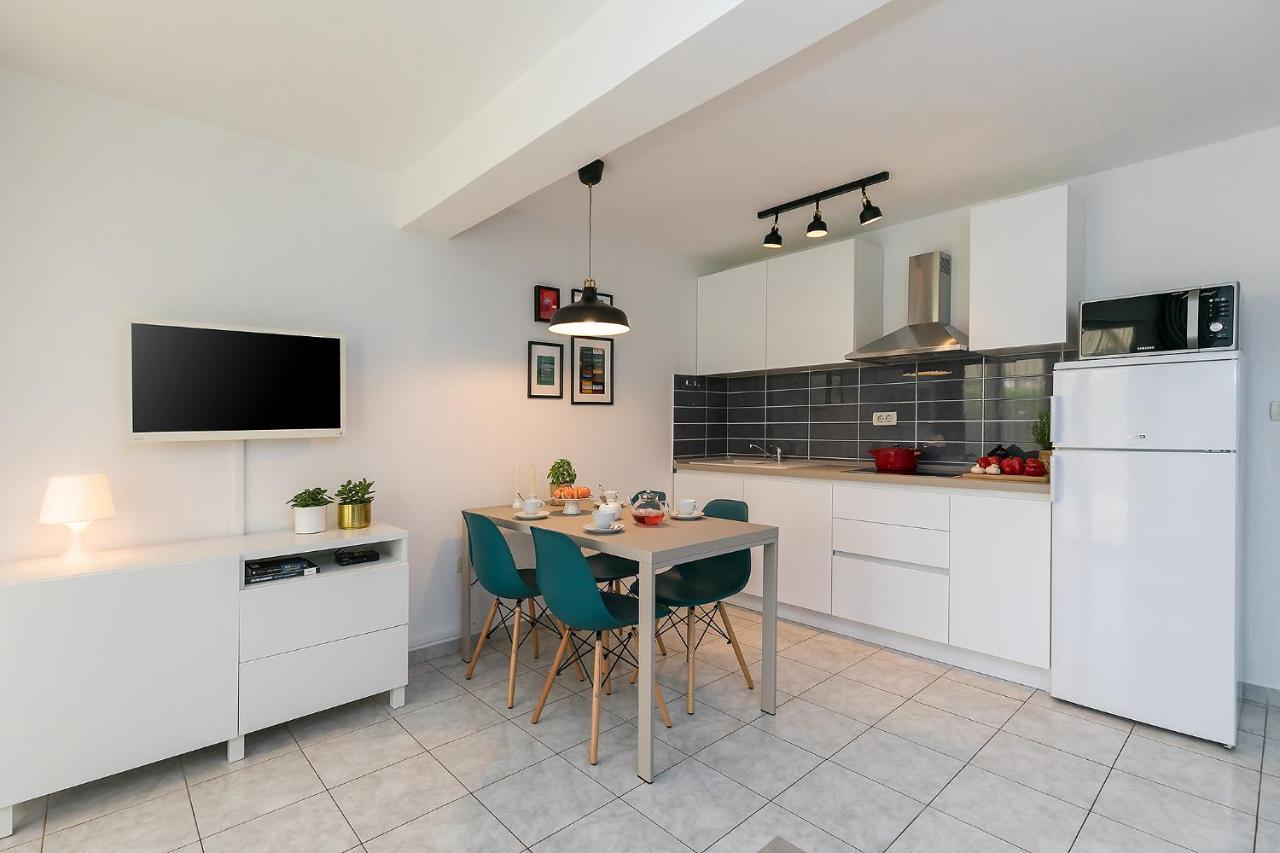 פורץ Apartments Dama מראה חיצוני תמונה