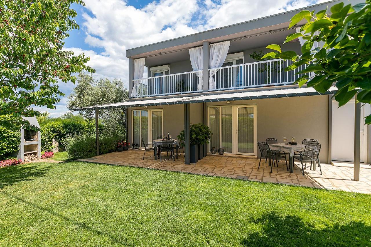 פורץ Apartments Dama מראה חיצוני תמונה
